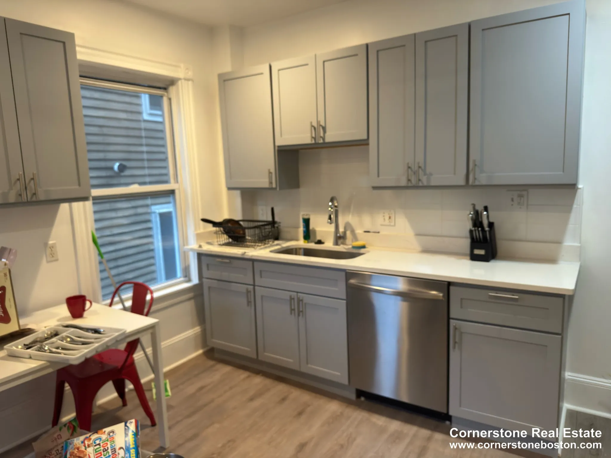4 bed, 1 bath apartment for rent at 142 Calumet St Unit 1, Mission Hill — photo 1 of 10