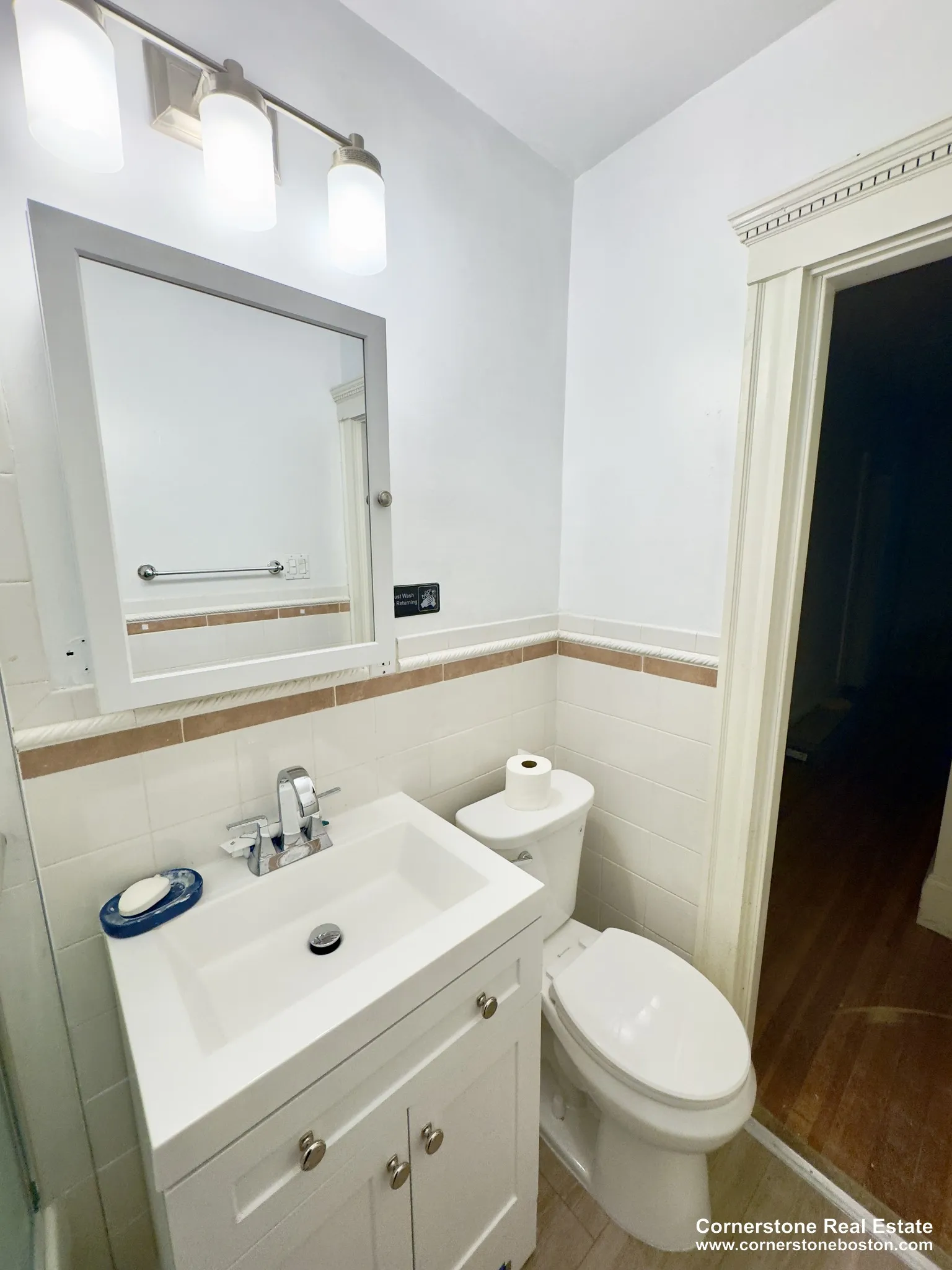 4 bed, 1 bath apartment for rent at 142 Calumet St Unit 2, Mission Hill — photo 11 of 15