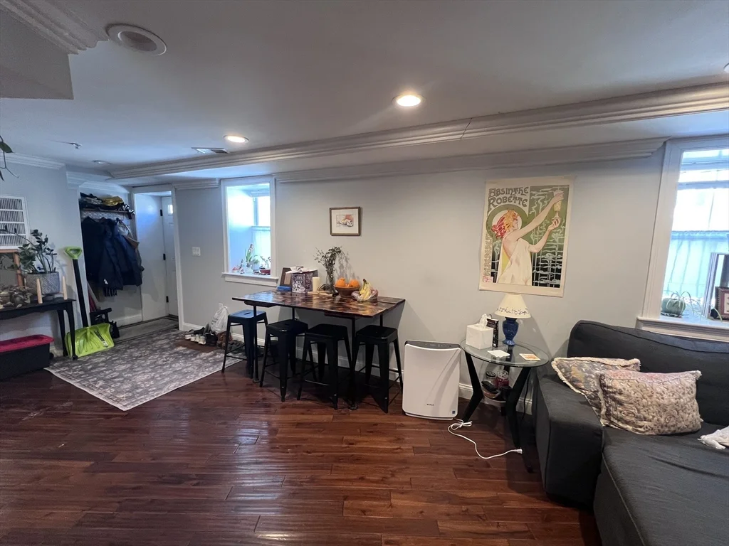 2 bed, 1 bath apartment for rent at 142 Centre St Unit 1, Mission Hill — photo 3 of 11
