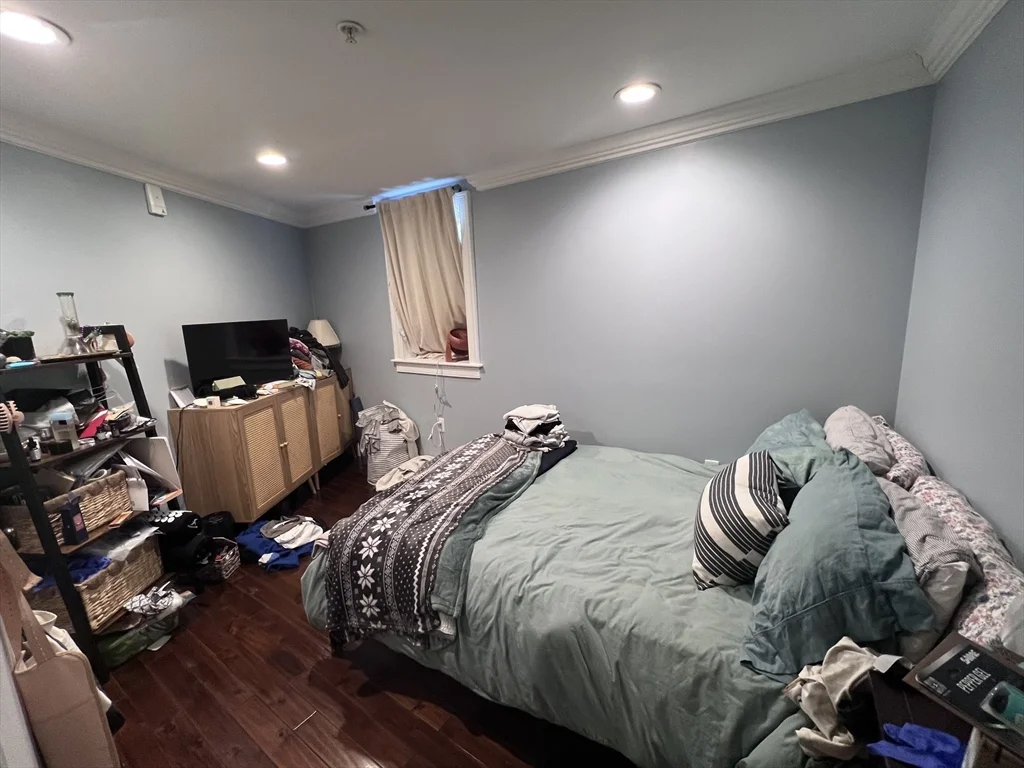 2 bed, 1 bath apartment for rent at 142 Centre St Unit 1, Mission Hill — photo 6 of 11