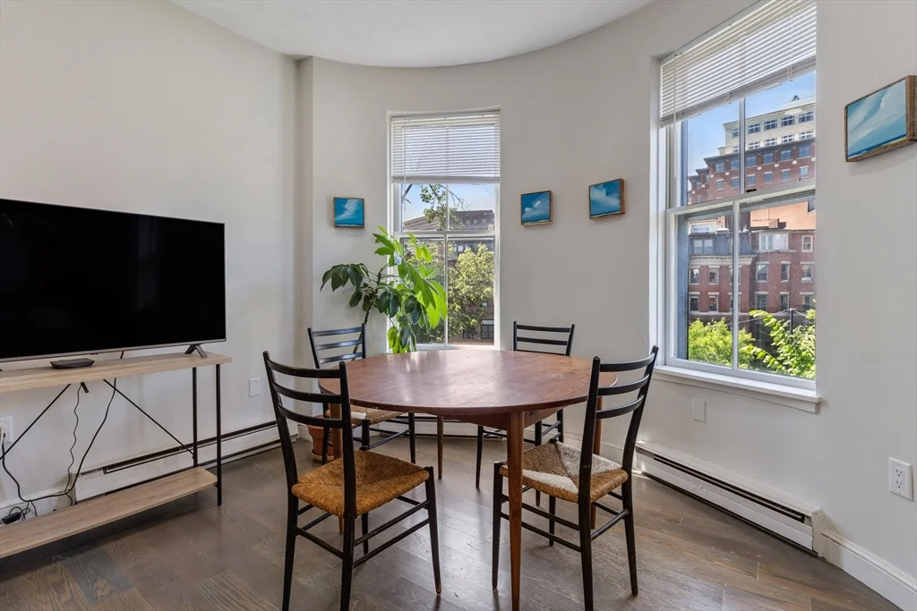 1 bed, 1 bath apartment for rent at 142 Chandler St Unit 4, South End — photo 4 of 10