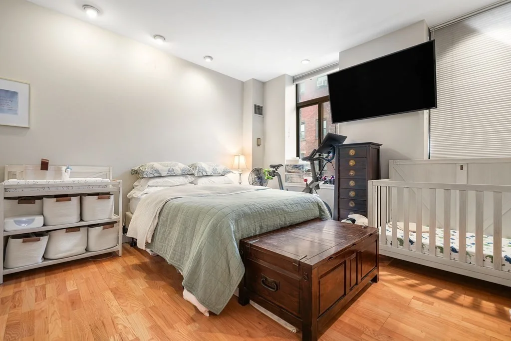 1 bed, 1 bath apartment for rent at 142 Commercial St Unit 301, Waterfront — photo 9 of 17