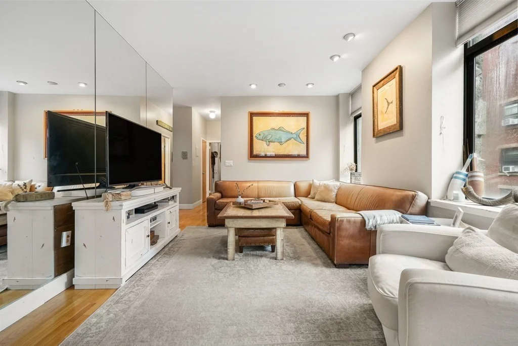 1 bed, 1 bath apartment for rent at 142 Commercial St Unit 301, Waterfront — photo 3 of 17