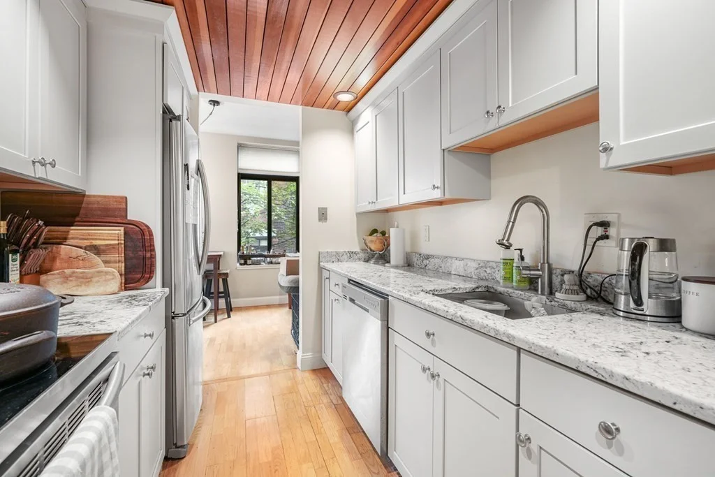 1 bed, 1 bath apartment for rent at 142 Commercial St Unit 301, Waterfront — photo 4 of 17