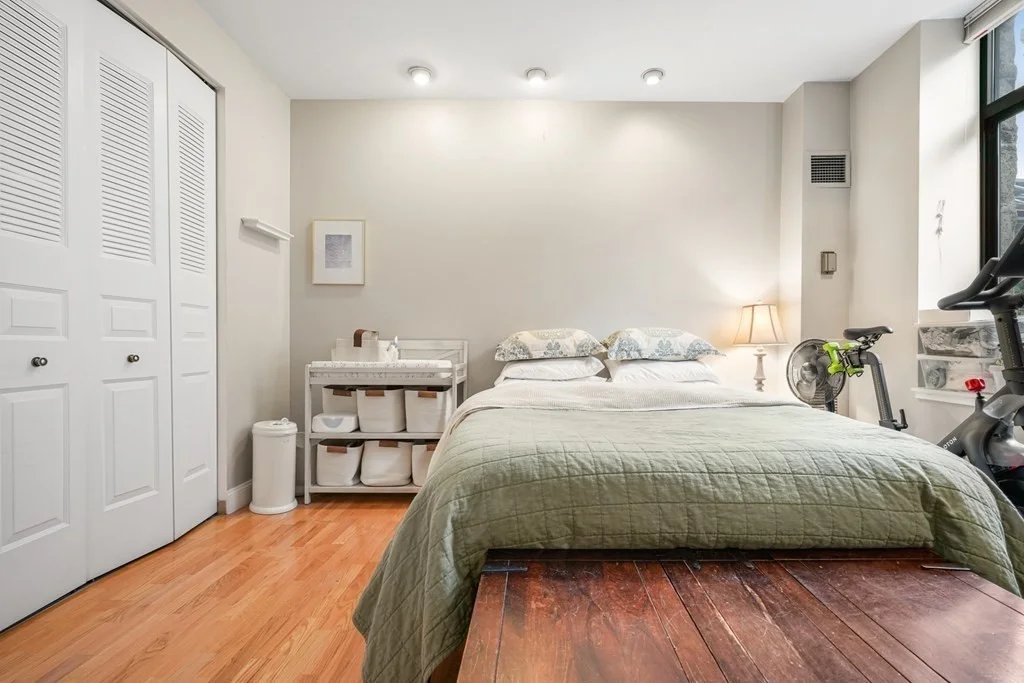 1 bed, 1 bath apartment for rent at 142 Commercial St Unit 301, Waterfront — photo 10 of 17