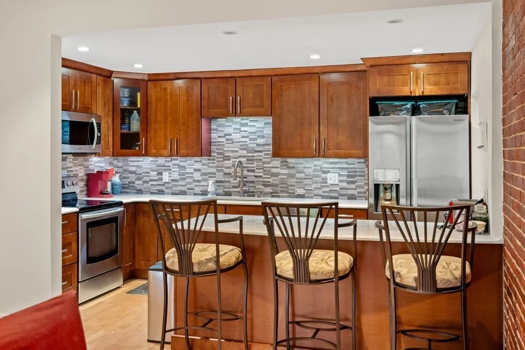 2 bed, 1 bath apartment for rent at 142 Commercial St Unit 304, North End — photo 10 of 24