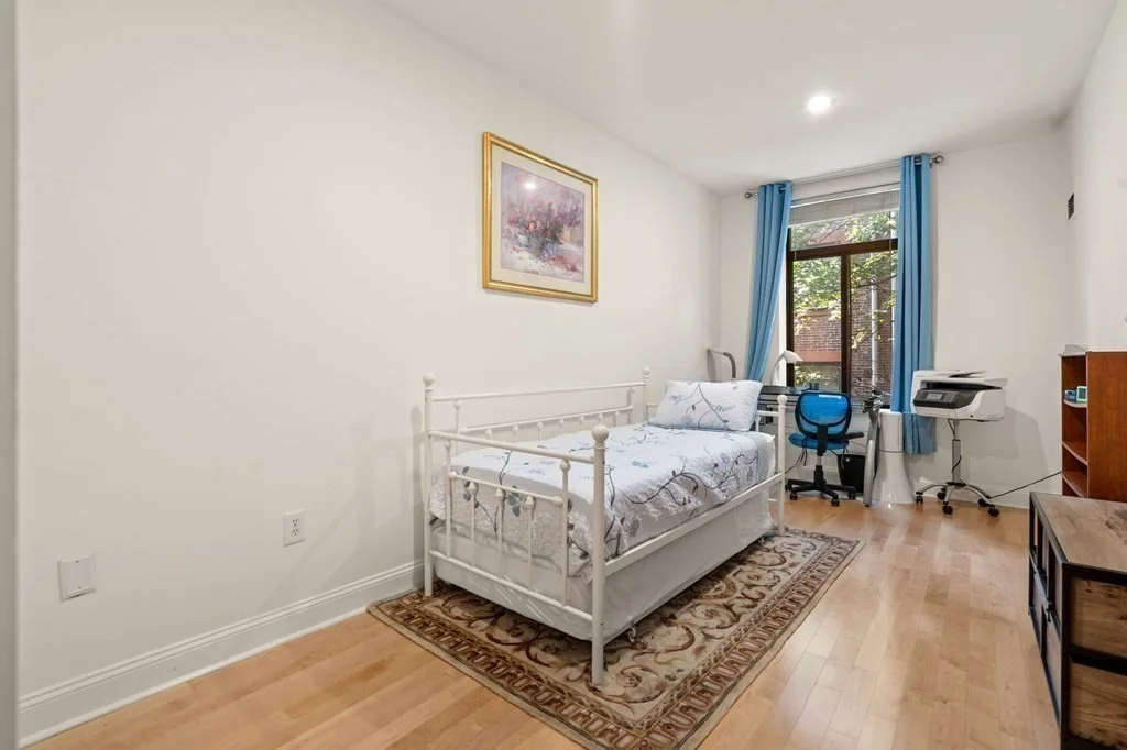 2 bed, 1 bath apartment for rent at 142 Commercial St Unit 304, North End — photo 17 of 24