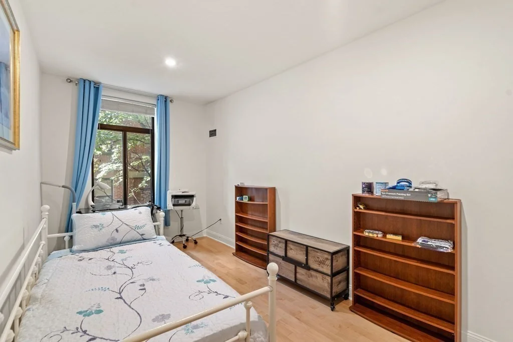 2 bed, 1 bath apartment for rent at 142 Commercial St Unit 304, North End — photo 18 of 24