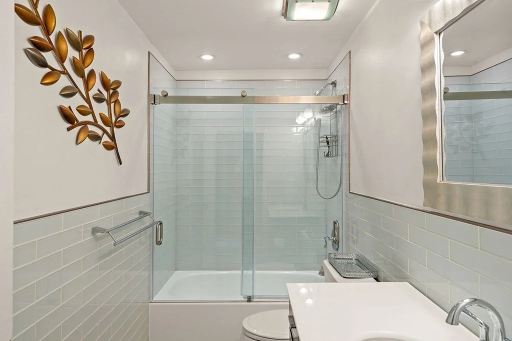 2 bed, 1 bath apartment for rent at 142 Commercial St Unit 304, North End — photo 16 of 24