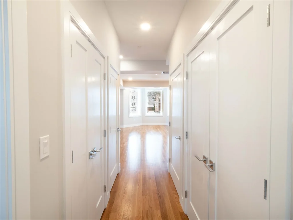 3 bed, 2 bath apartment for rent at 142 Coolidge St Unit 1, Coolidge Corner — photo 23 of 24