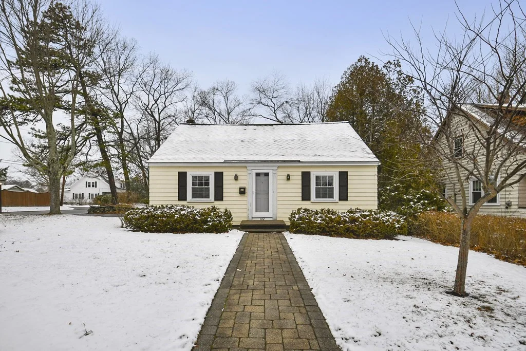 3 bed, 1 bath apartment for rent at 142 Dalton Rd Unit 142, Chelmsford — photo 3 of 36