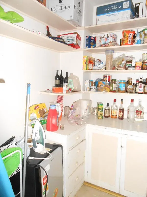 4 bed, 2 bath apartment for rent at 142 Davis Ave Unit 3, Emerson Gardens — photo 14 of 16
