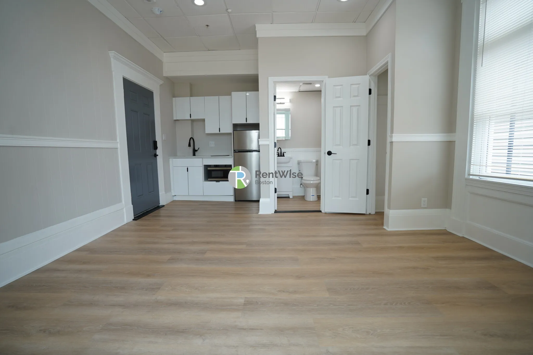 Studio bed, 1 bath apartment for rent at 142 Dorchester St Unit 1, South Boston