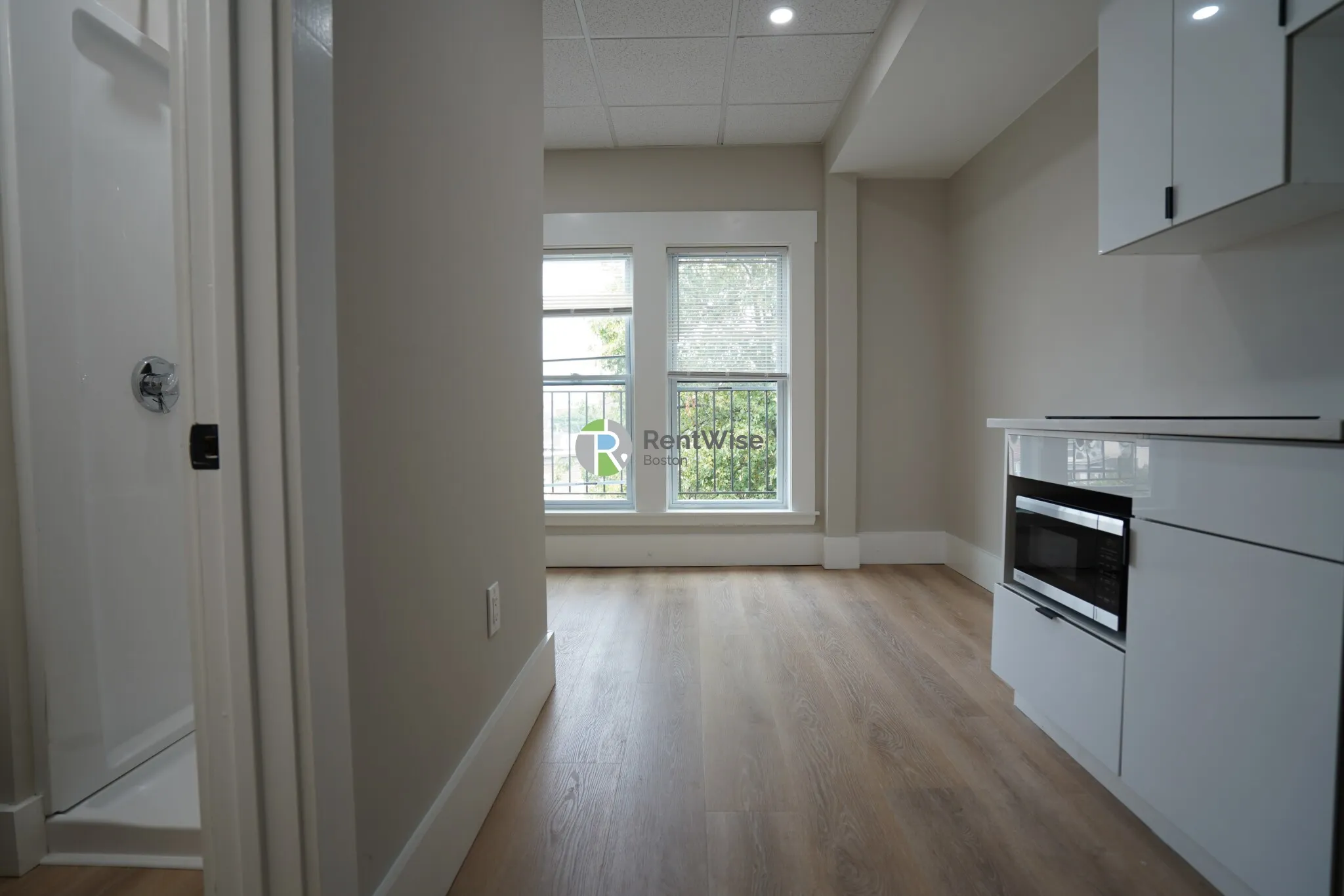 Studio bed, 1 bath apartment for rent at 142 Dorchester St Unit 11, South Boston
