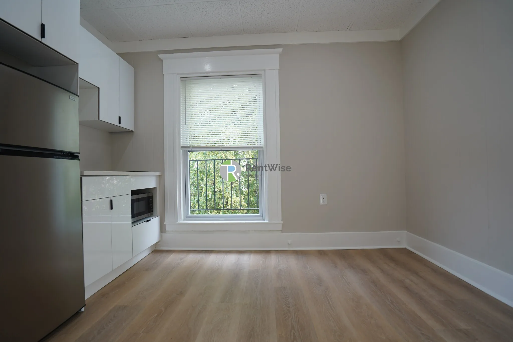 Studio bed, 1 bath apartment for rent at 142 Dorchester St Unit 12, South Boston