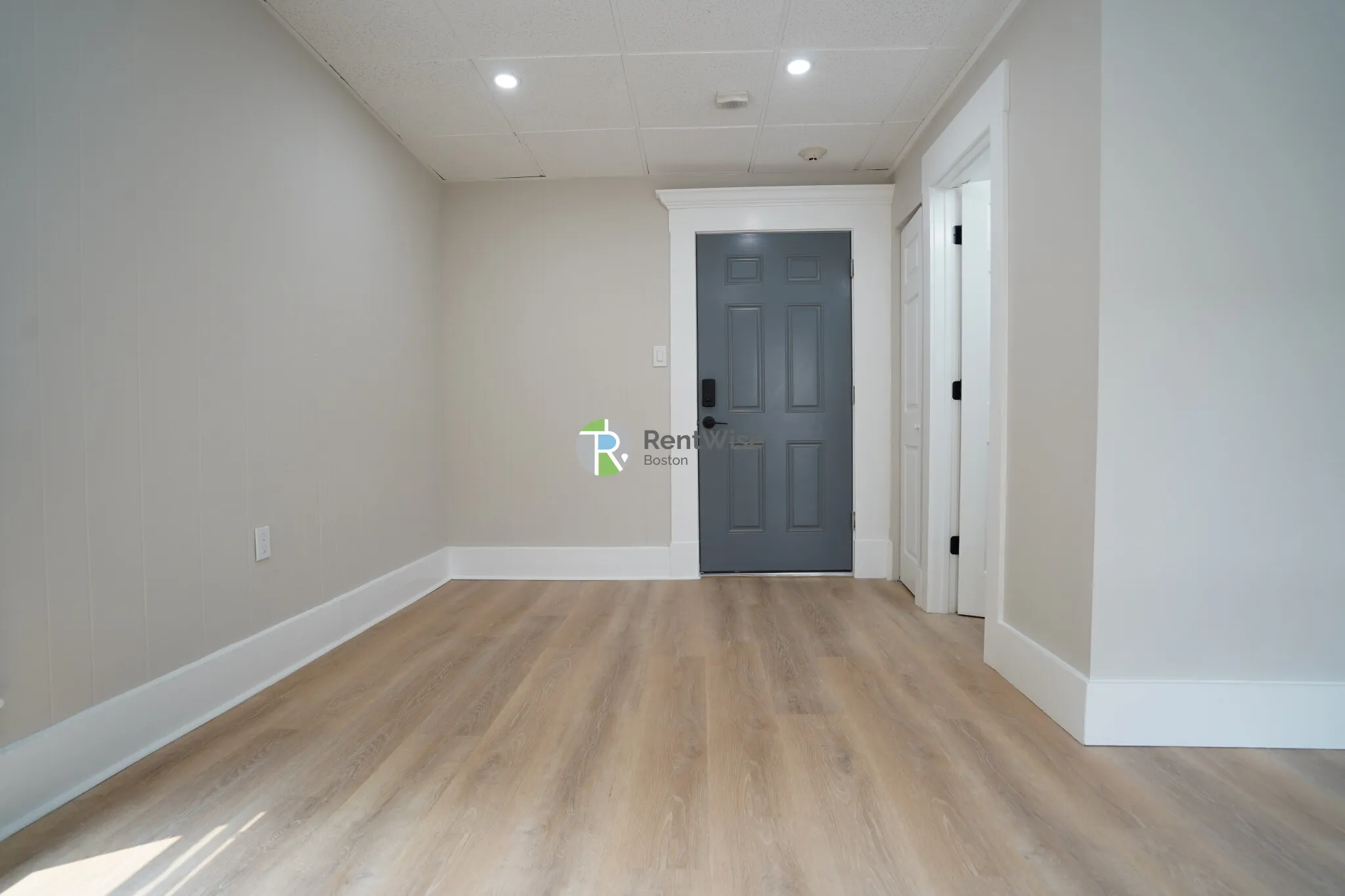 Studio bed, 1 bath apartment for rent at 142 Dorchester St Unit 13, South Boston — photo 5 of 7