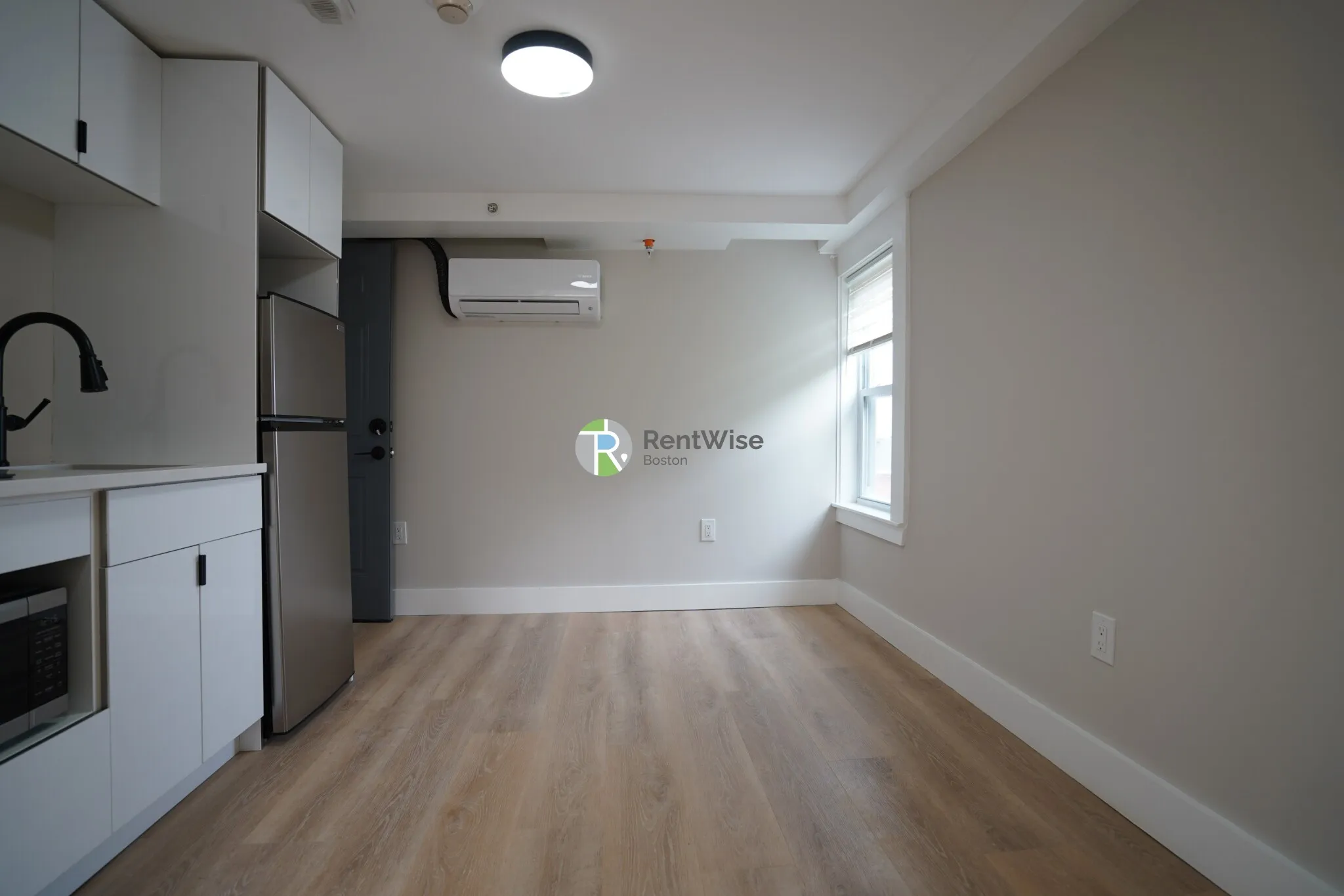 Studio bed, 1 bath apartment for rent at 142 Dorchester St Unit 17, South Boston — photo 3 of 7