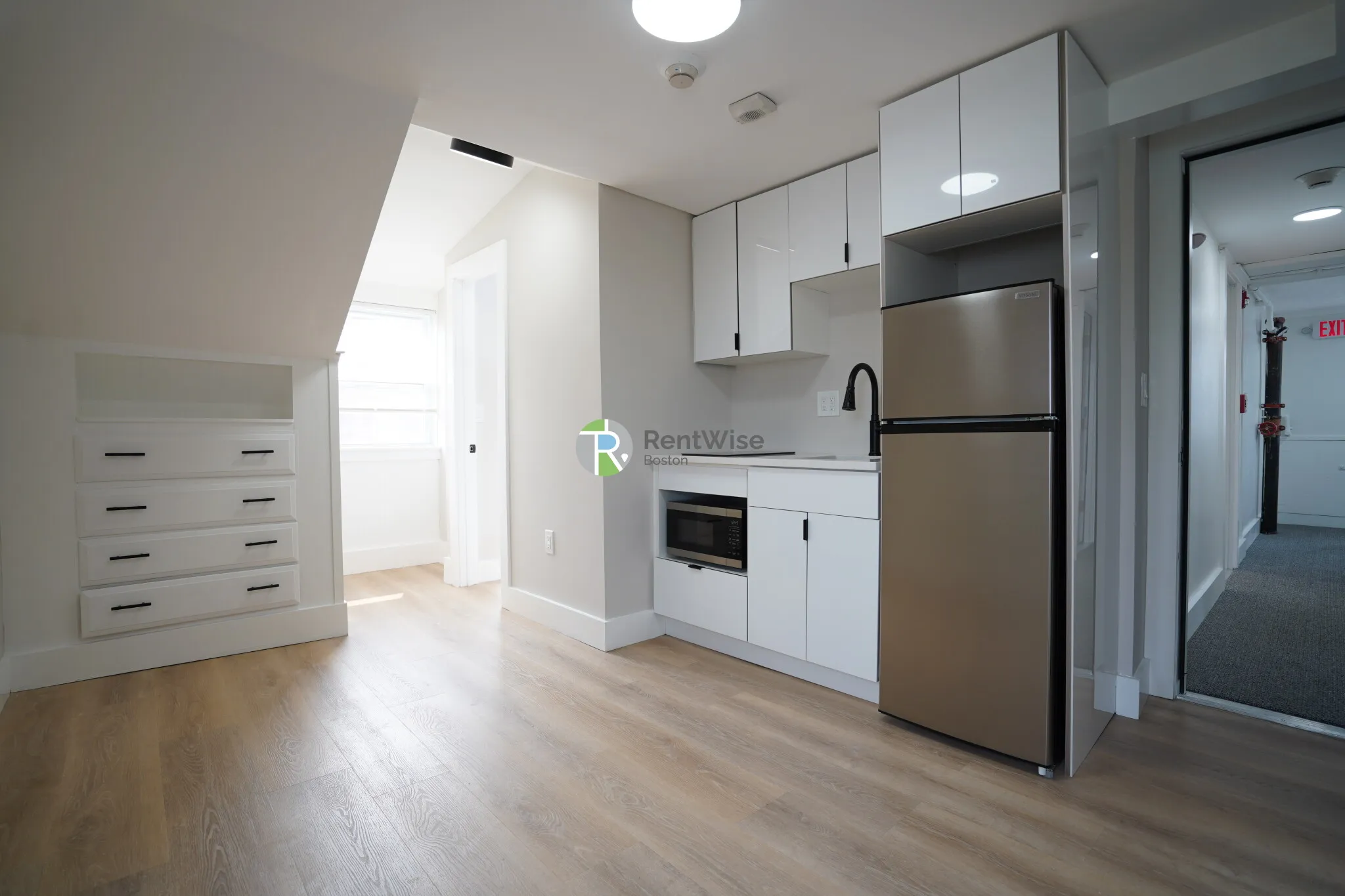 Studio bed, 1 bath apartment for rent at 142 Dorchester St Unit 17, South Boston