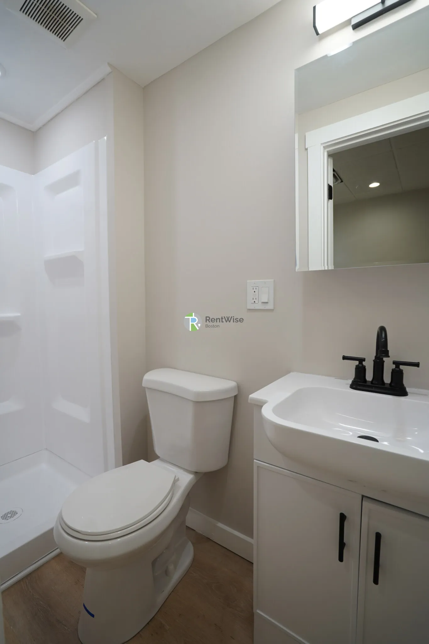 Studio bed, 1 bath apartment for rent at 142 Dorchester St Unit 2, South Boston — photo 7 of 8