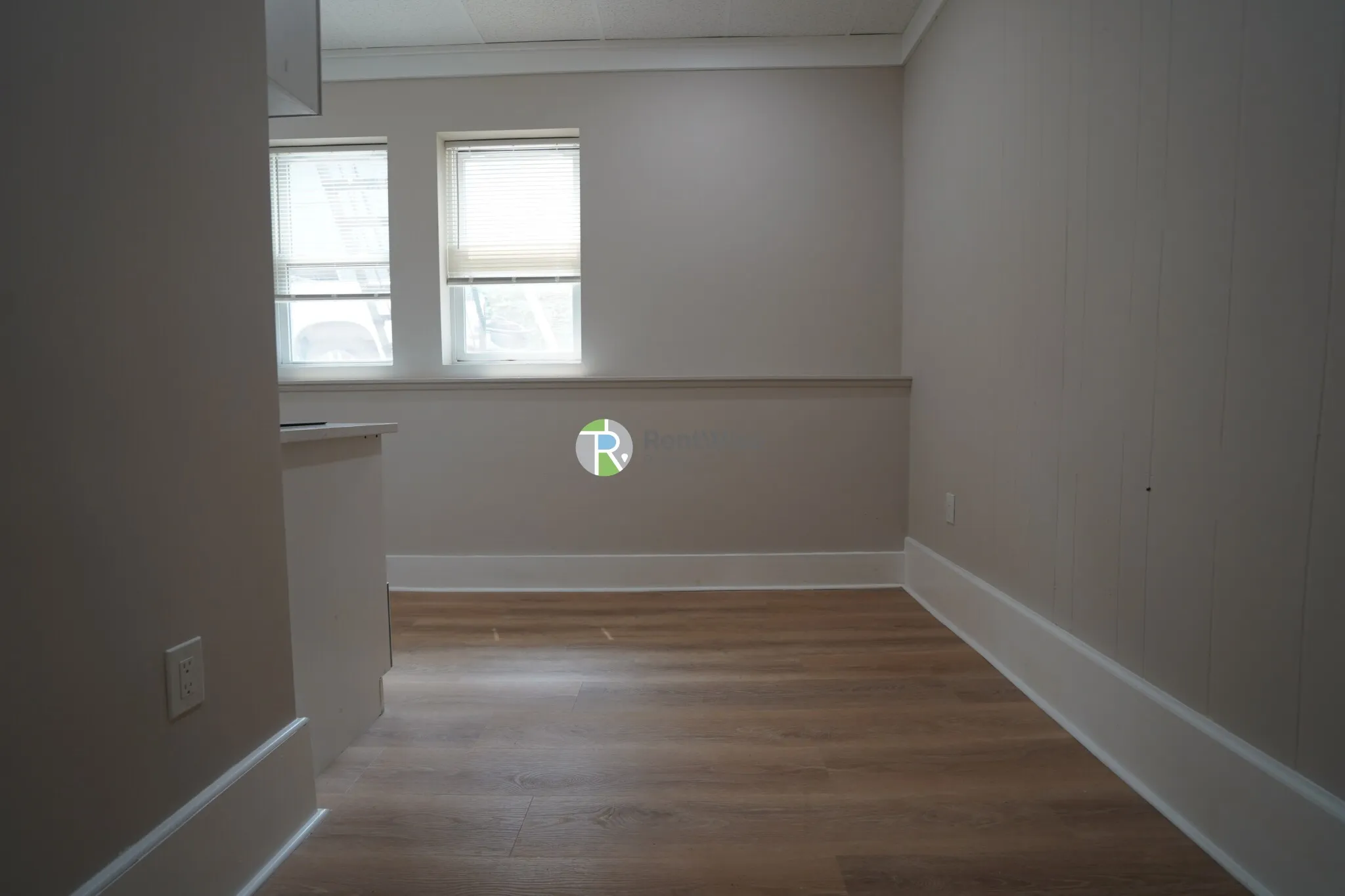Studio bed, 1 bath apartment for rent at 142 Dorchester St Unit 4, South Boston — photo 3 of 8