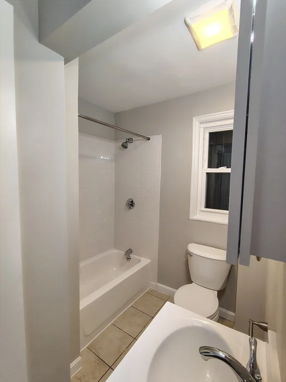 2 bed, 1 bath apartment for rent at 142 Gove Unit 5, East Boston — photo 11 of 12