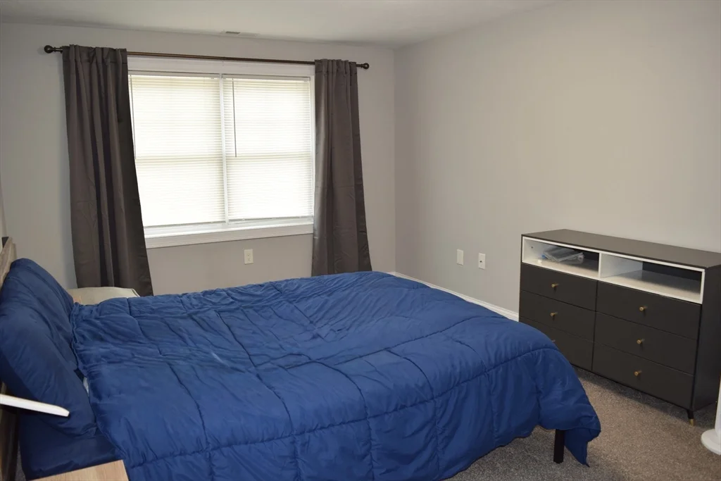 3 bed, 1 bath apartment for rent at 142 Grove Ave, Wilmington — photo 18 of 26