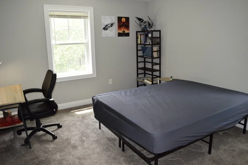 3 bed, 1 bath apartment for rent at 142 Grove Ave, Wilmington — photo 15 of 26