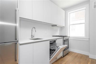 Studio bed, 1 bath apartment for rent at 142 Highland Ave Unit 4, Spring Hill — photo 1 of 8