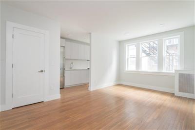 Studio bed, 1 bath apartment for rent at 142 Highland Ave Unit 4, Spring Hill — photo 2 of 8