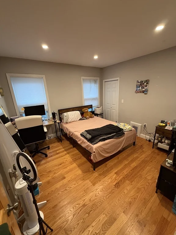 3 bed, 2 bath apartment for rent at 142 Newbury Ave Unit 142, Quincy — photo 8 of 15