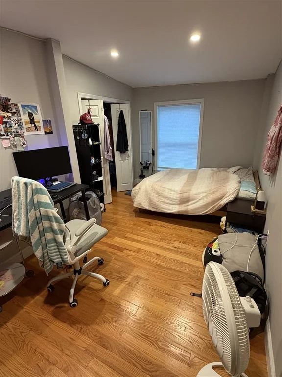 3 bed, 2 bath apartment for rent at 142 Newbury Ave Unit 142, Quincy