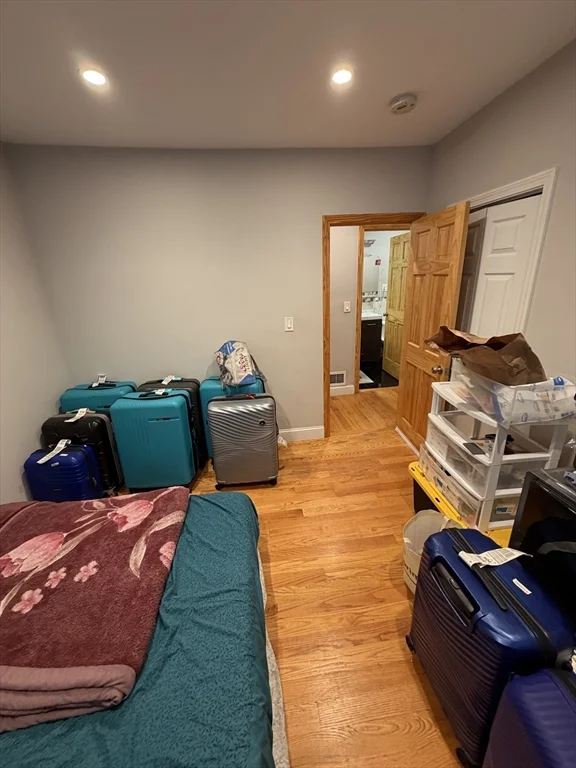 3 bed, 2 bath apartment for rent at 142 Newbury Ave Unit 142, Quincy — photo 6 of 15