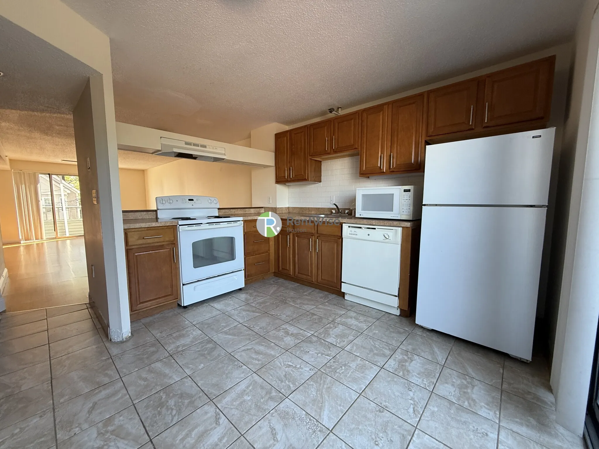 2 bed, 1.5 bath apartment for rent at 142 North Beacon St Unit A4, Brighton — photo 5 of 20
