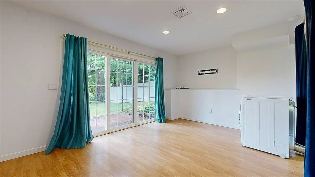 3 bed, 2 bath apartment for rent at 142 Olean St Unit 1, Tatnuck — photo 34 of 41