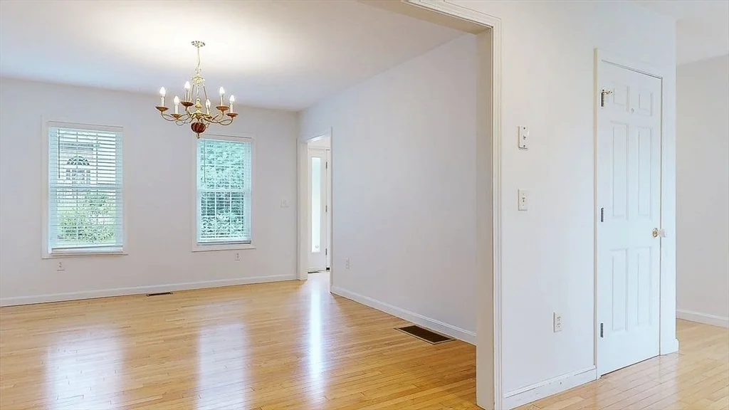 3 bed, 2 bath apartment for rent at 142 Olean St Unit 1, Tatnuck — photo 14 of 41
