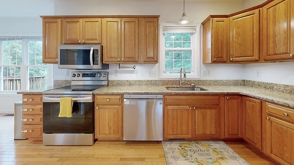 3 bed, 2 bath apartment for rent at 142 Olean St Unit 1, Tatnuck — photo 11 of 41