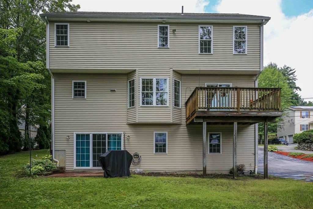 3 bed, 2 bath apartment for rent at 142 Olean St Unit 1, Tatnuck — photo 41 of 41