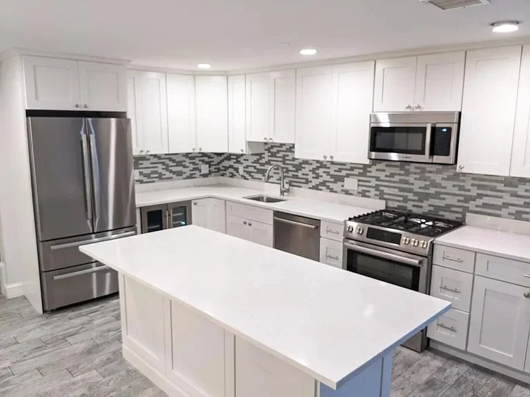 2 bed, 1.5 bath apartment for rent at 142 Pleasant St Unit 11, Winthrop — photo 2 of 12