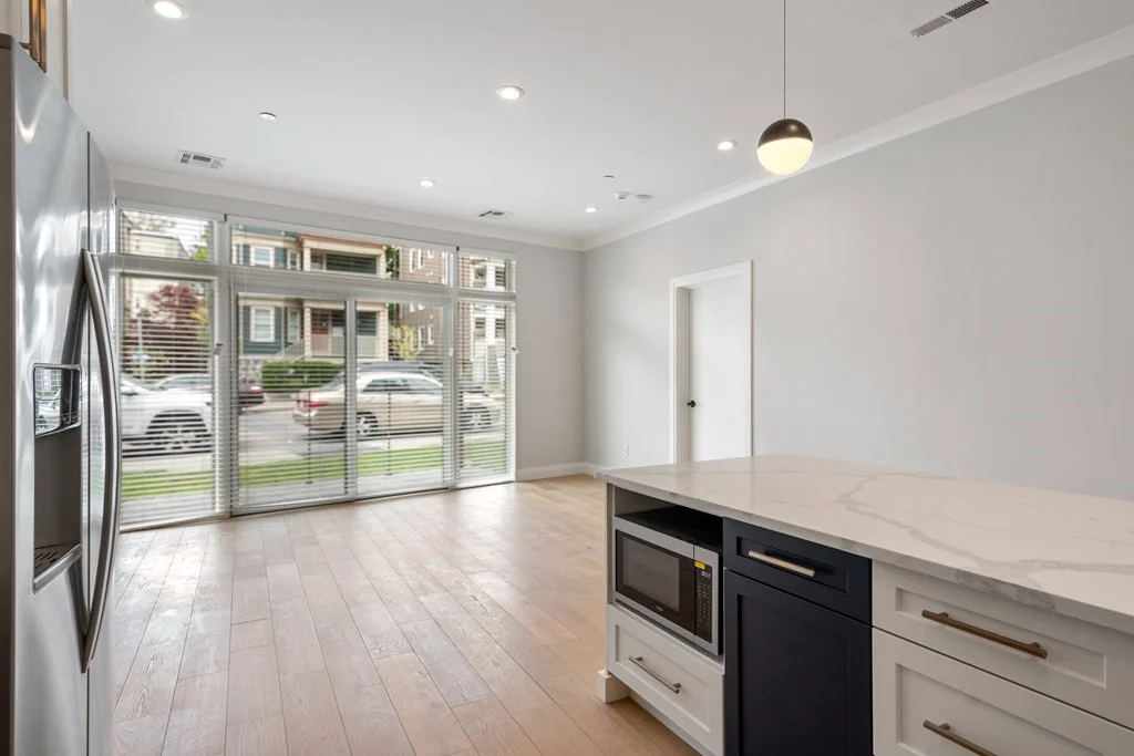 3 bed, 2 bath apartment for rent at 142 Pleasant St Unit 1A, Dorchester — photo 13 of 13