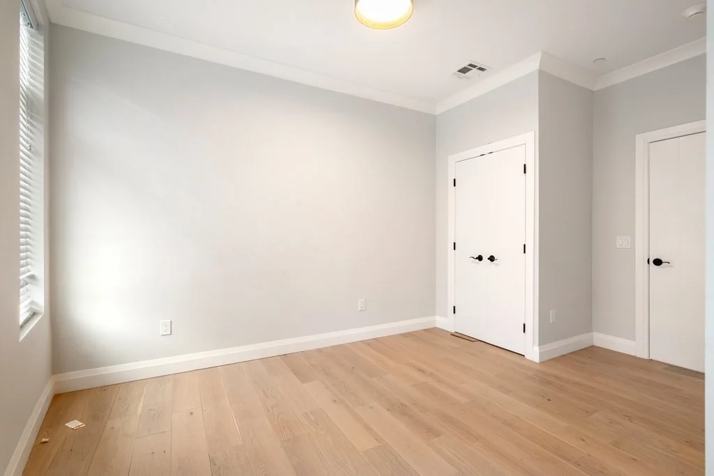 3 bed, 2 bath apartment for rent at 142 Pleasant St Unit 1A, Dorchester — photo 5 of 13