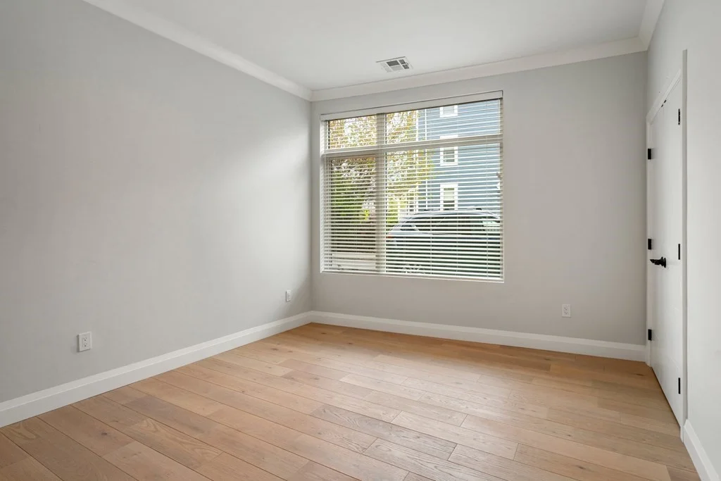 3 bed, 2 bath apartment for rent at 142 Pleasant St Unit 1A, Dorchester — photo 3 of 13