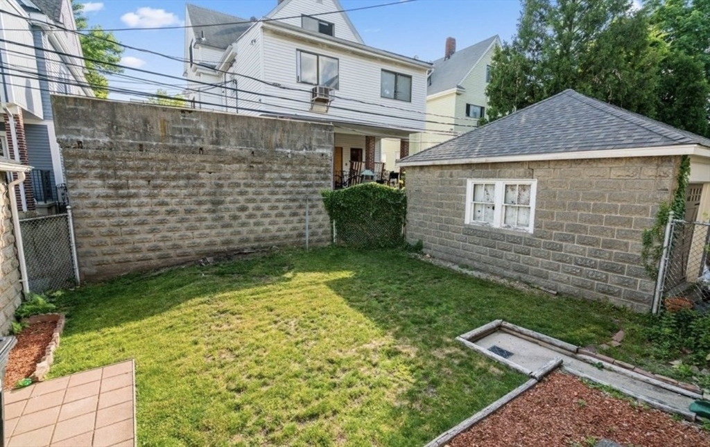 1 bed, 1 bath apartment for rent at 142 Powder House Boulevard Unit 1, Teele Square — photo 8 of 11