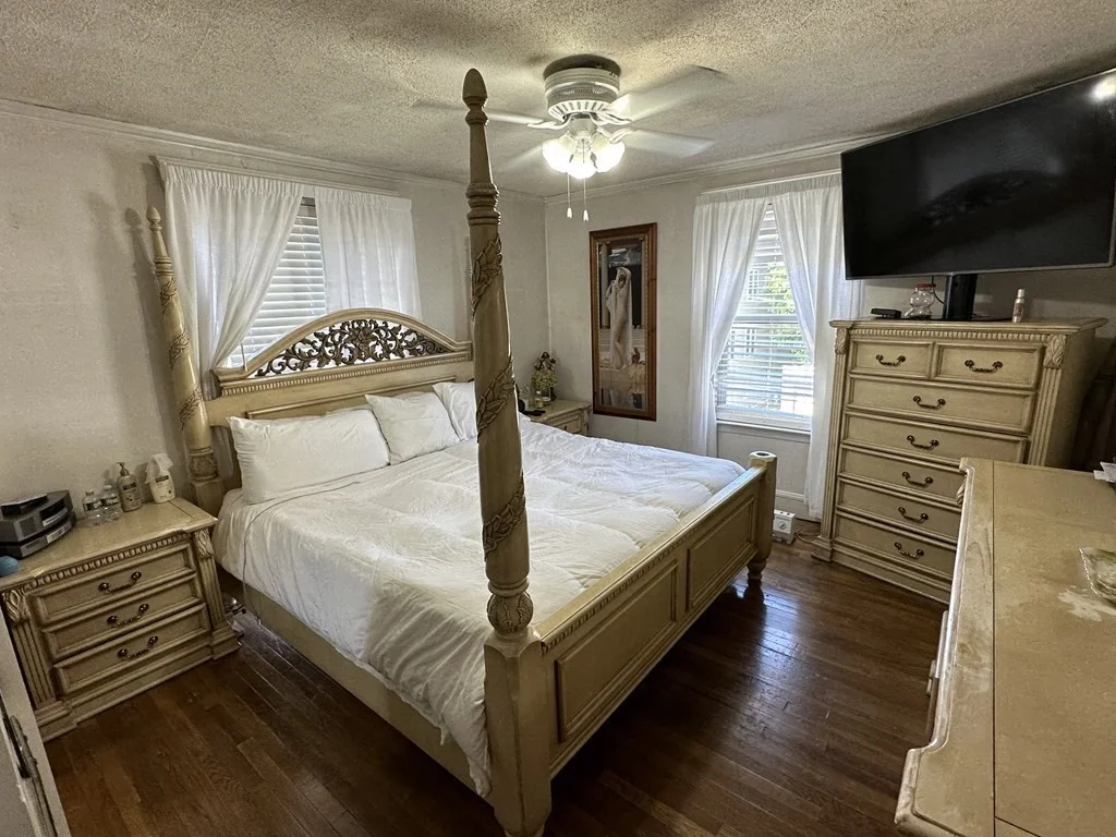 3 bed, 1 bath apartment for rent at 142 School St Unit 2, Boston — photo 16 of 22