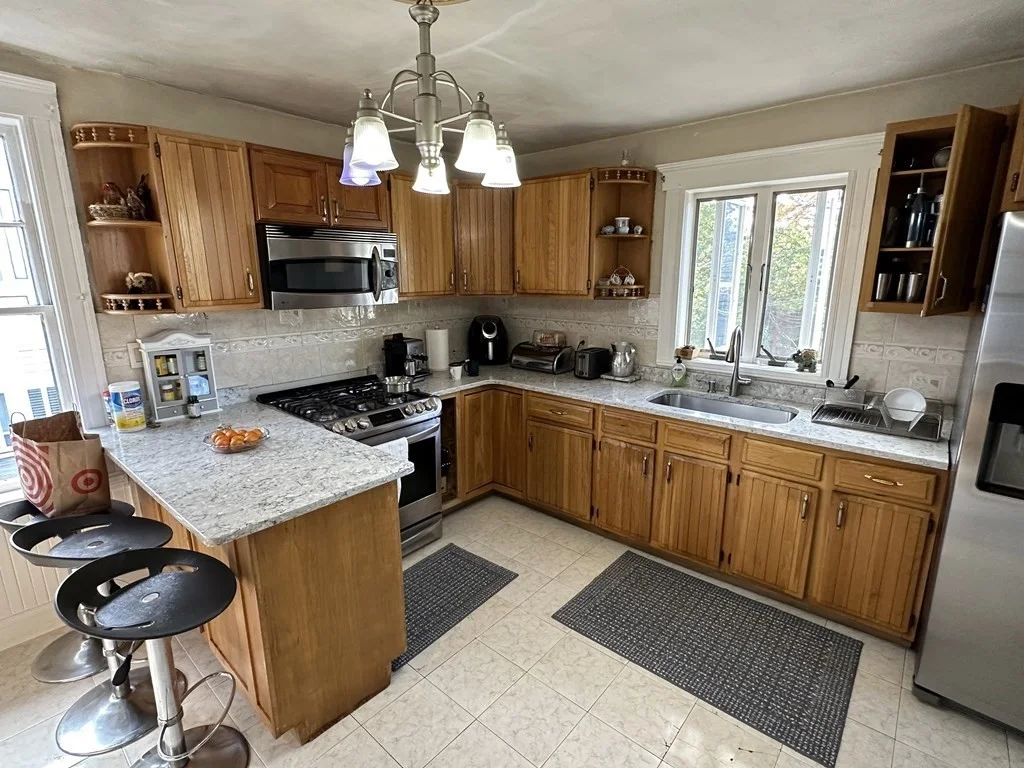 3 bed, 1 bath apartment for rent at 142 School St Unit 2, Boston