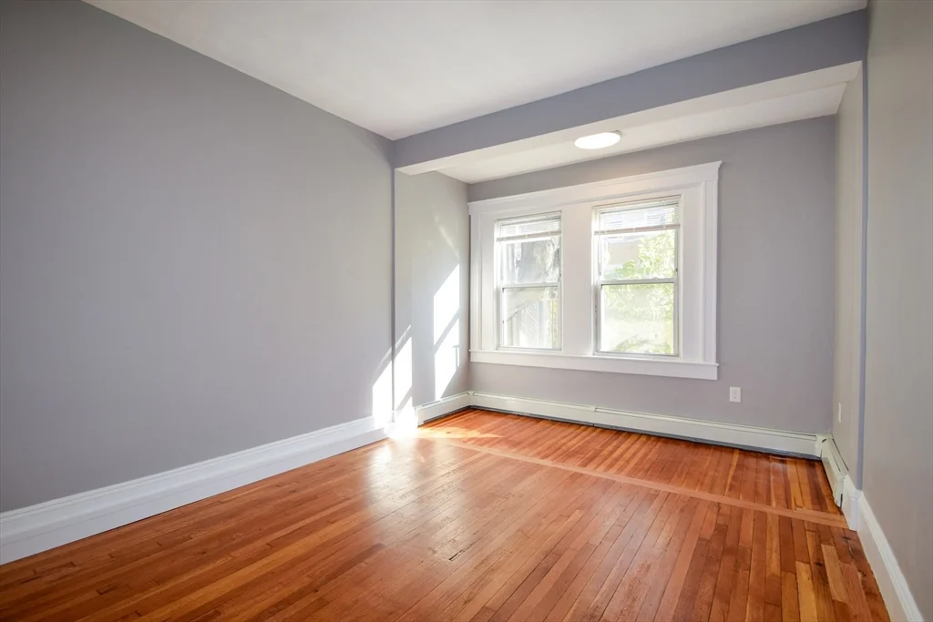 4 bed, 2 bath apartment for rent at 142 Sutherland Rd Unit 2, Brighton — photo 7 of 17