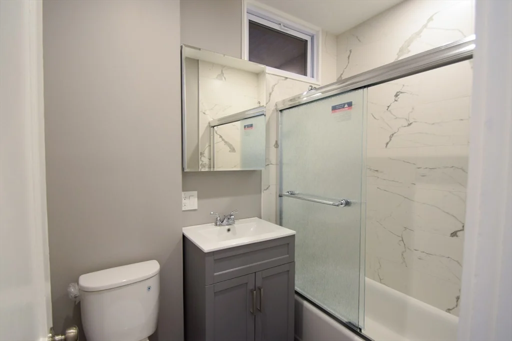 4 bed, 2 bath apartment for rent at 142 Sutherland Rd Unit 2, Brighton — photo 8 of 17