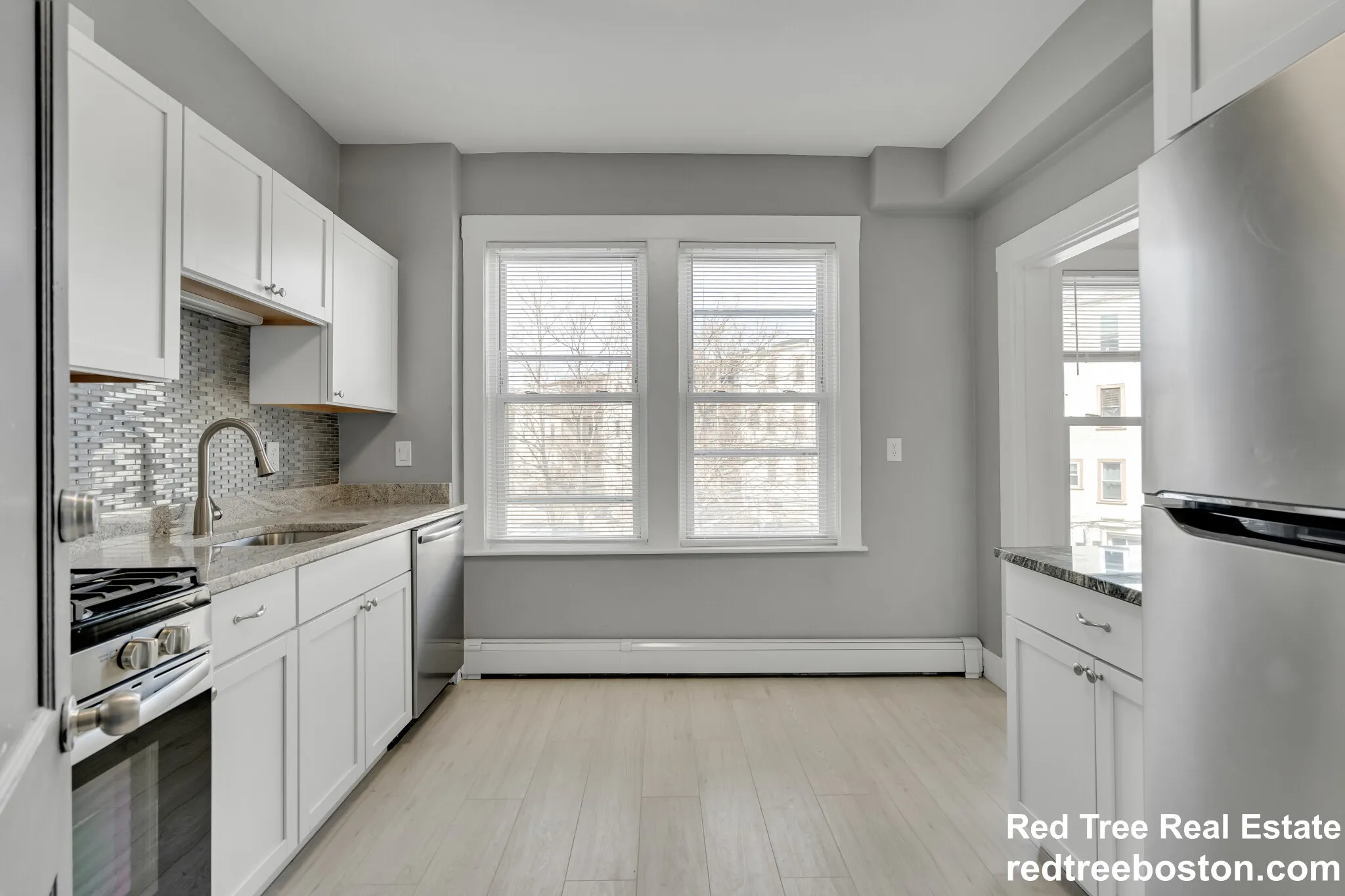 4 bed, 2 bath apartment for rent at 142 Sutherland Rd Unit 2A, Brighton — photo 10 of 22