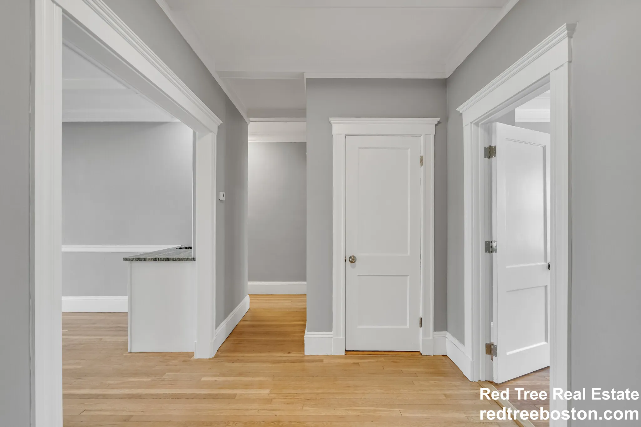 4 bed, 2 bath apartment for rent at 142 Sutherland Rd Unit 2S, Brighton — photo 4 of 22
