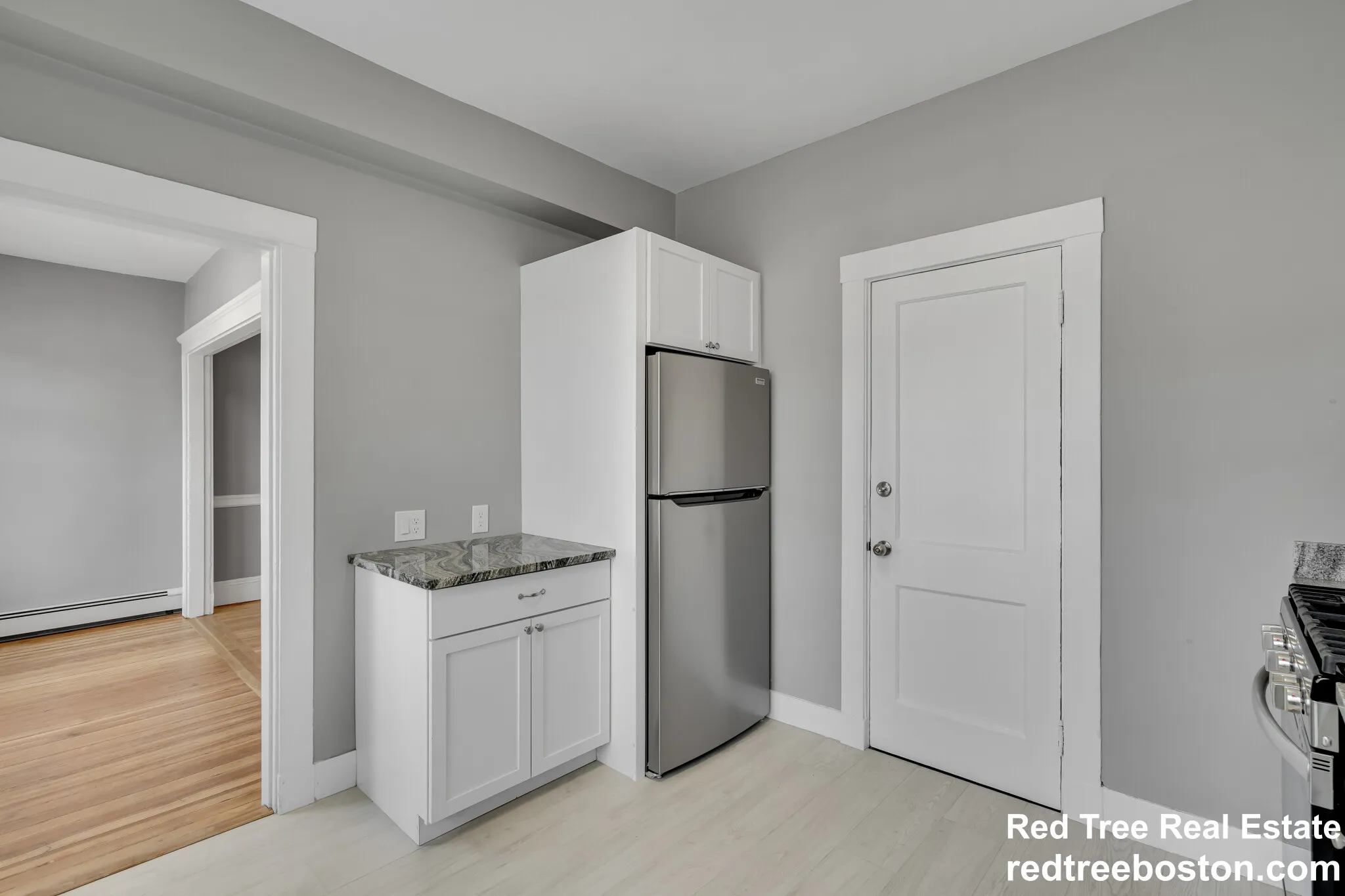 4 bed, 2 bath apartment for rent at 142 Sutherland Rd Unit 2S, Brighton — photo 10 of 22