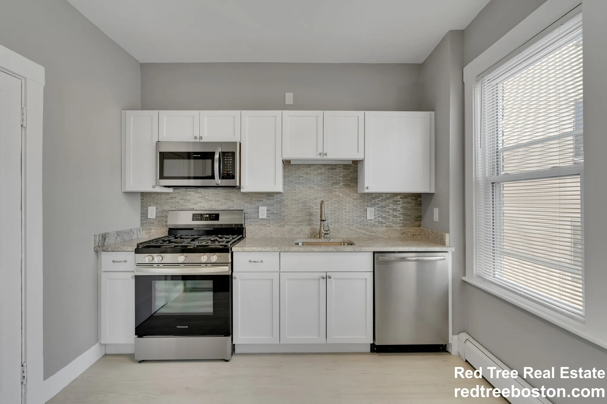 4 bed, 2 bath apartment for rent at 142 Sutherland Rd Unit 2S, Brighton — photo 7 of 22